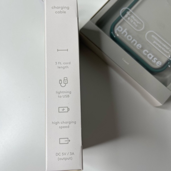 heyday Apple iPhone 12/iPhone 12 Pro Case. heyday USB-A Round Cable - Picture 9 of 11